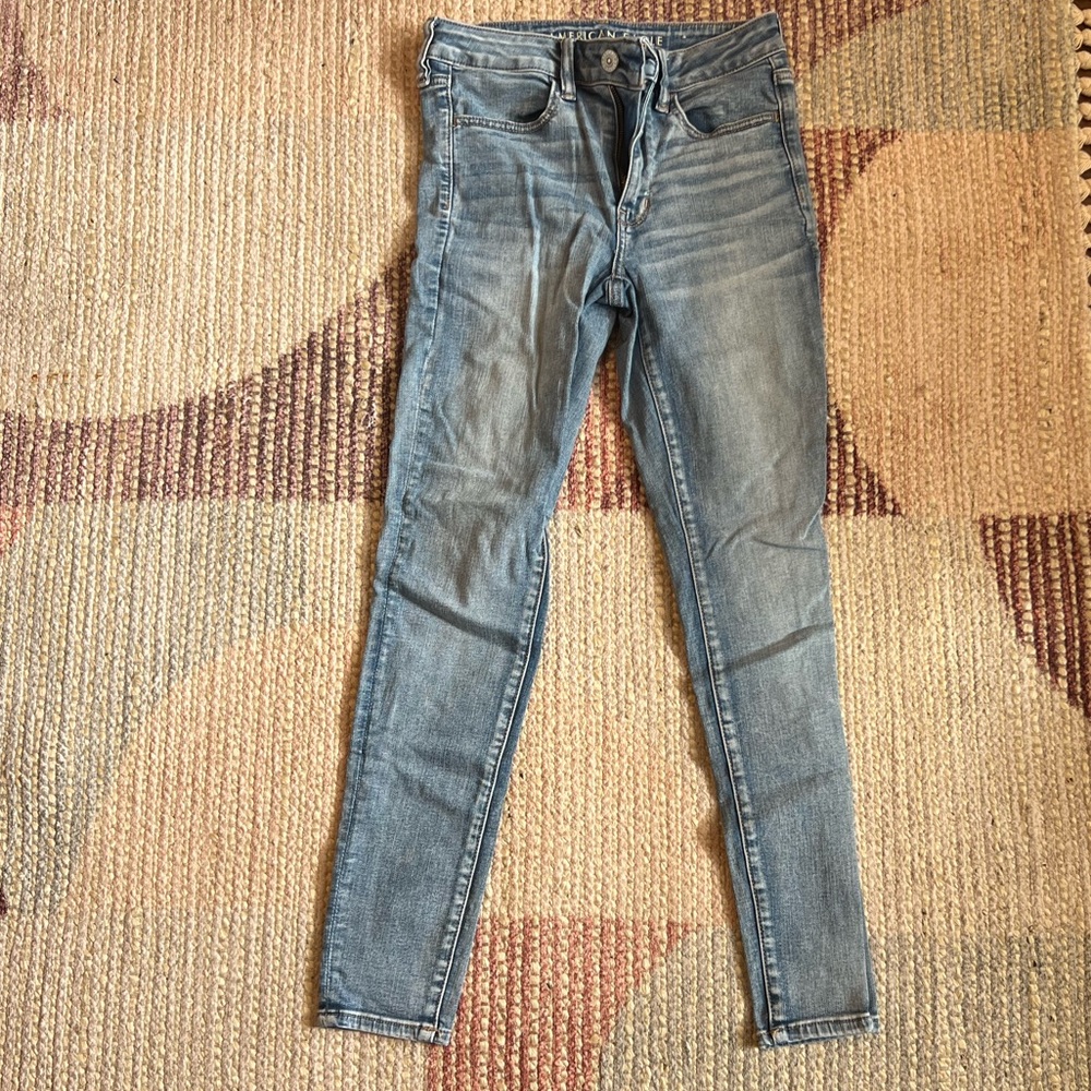AMERICAN EAGLE Hi-Rise Next Level Stretch Jeggings